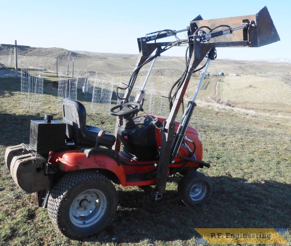 Anthony M., Craig, CO. Simplicity 16HP loader | simplicity garden tractor loader right rear