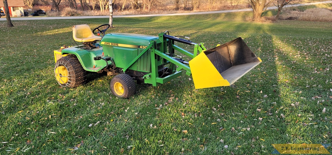 Alan B. in Neosho, Wisconsin - John Deere 430 - Pin-on Mini Payloader | Alan B. from Neosho, WI JD430 mini payloader - all painted up