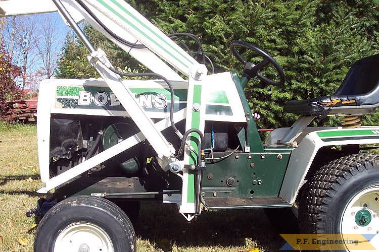 nice attention to detail on the frame and paint job Dave! | Bolens H-18XL garden tractor loader_2