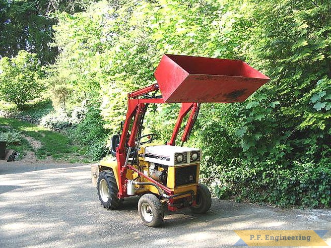 Mike P. from Schwenksville, PA built this front end loader for his Cub Cadet 149 garden tractor | Cub Cadet 149 garden tractor front end loader_1