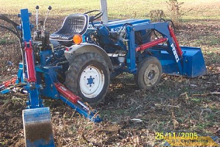 look for Don's Ford 1100 micro hoe pics in the micro hoe gallery | Ford 1100 compact tractor loader_2