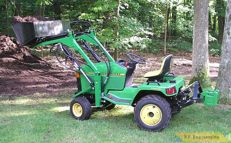 Peter H. in Wallingford, CT did an excellent job building this loader for his All Wheel Steer John Deere 425 | John Deere 425 AWS garden tractor loader_1