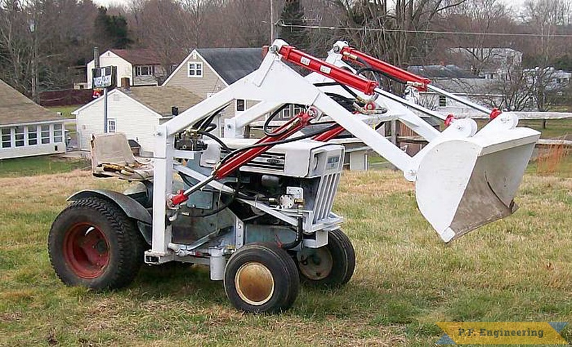 Dana C. in Plainfield, CT built this loader for his older Sears Craftsman SS-12 garden tractor | Sears Craftsman SS-12 garden tractor loader_1