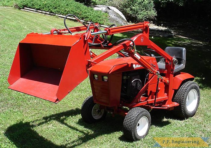 Scott T. in Willimantic, CT built this loader for his Wheel Horse C120 Raider 10 garden tractor | Wheel Horse C120 Raider 10 garden tractor loader_1