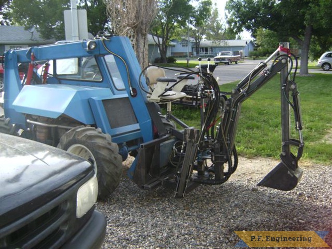that's one way to build an extend-a-hoe! | LULL forklift plate mounted micro hoe _7