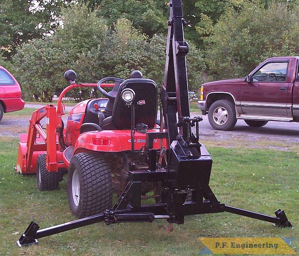 Heath put the Micro Hoe on the tractors Category 0 three point hitch | Simplicity Garden Tractor Micro Hoe_3