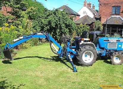 Ford 1220 compact tractor Micro Hoe_3