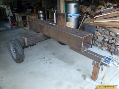 log splitter main trunk with suspension